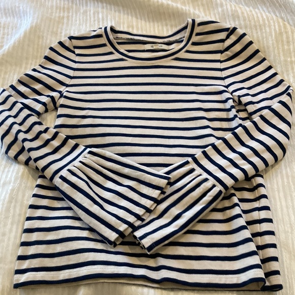 Madewell bell sleeved top - Picture 2 of 7
